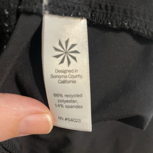 Athleta‎ Aspire Ankle Pants Womens Size 14 Black Zip Pocket Ruched Leg - Picture 8 of 9